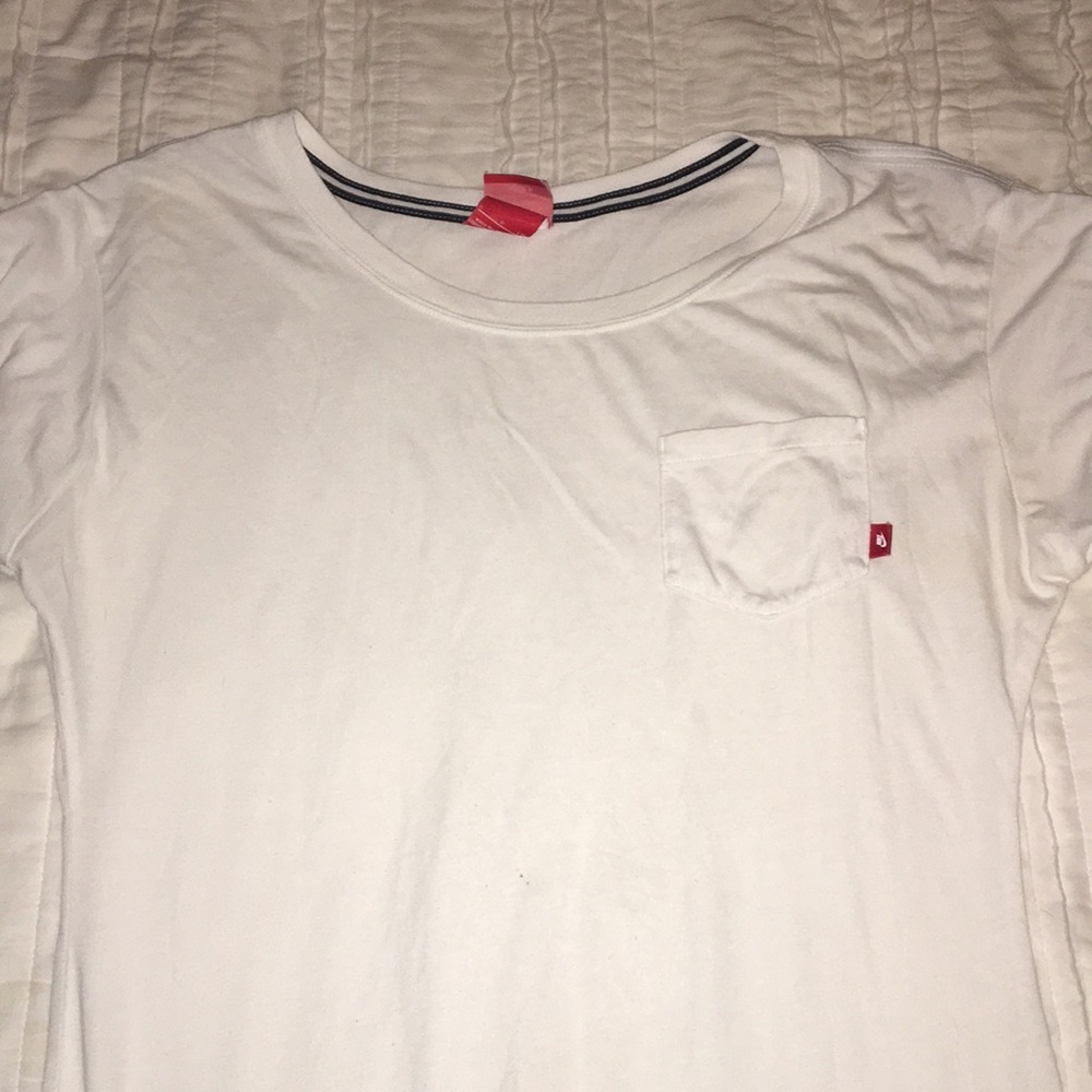 Cute Nike everyday tee with pocket